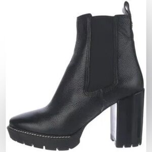 Tory Burch Leather Chelsea Ankle Booties